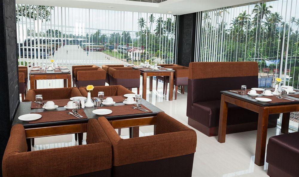 อาบาม โฮเต็ล Hotel Kochi ภายนอก รูปภาพ